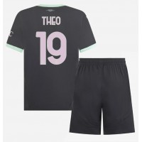 Dječji Nogometni Dres AC Milan Theo Hernandez #19 Rezervni 2024-25 Kratak Rukav (+ Kratke hlače)